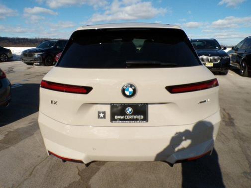 2026 BMW iX xDrive60