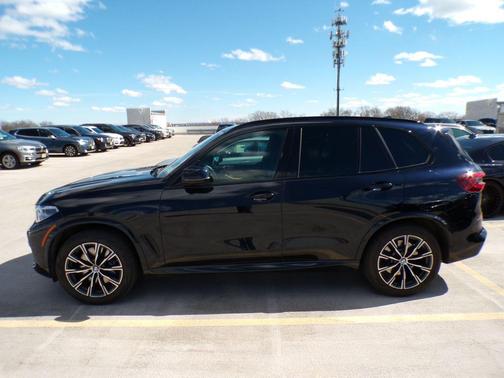 2023 BMW X5 M50i