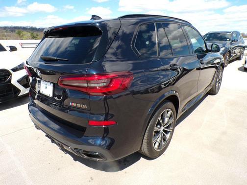 Carbon Black Metallic 2023 BMW X5 M50i