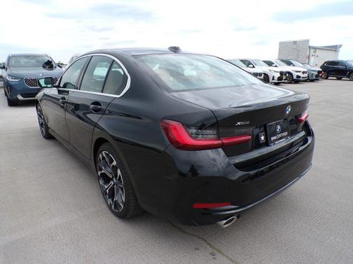 Black Sapphire Metallic 2025 BMW 330 xDrive