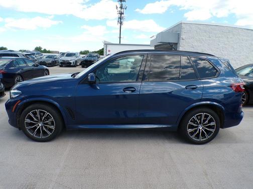 Phytonic Blue Metallic 2023 BMW X5 xDrive40i