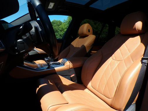 Phytonic Blue Metallic 2023 BMW X5 xDrive40i