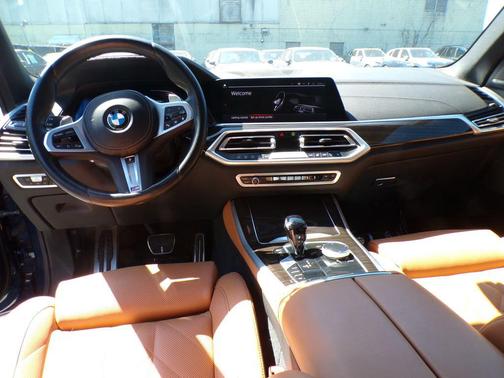 Phytonic Blue Metallic 2023 BMW X5 xDrive40i