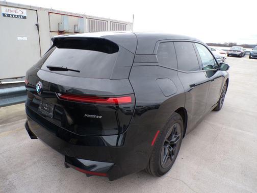 Black Sapphire Metallic 2026 BMW iX xDrive60