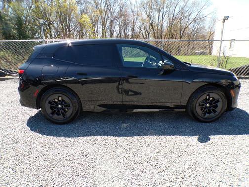 Black Sapphire Metallic 2026 BMW iX xDrive60