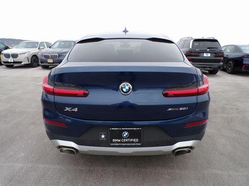 2023 BMW X4 xDrive30i