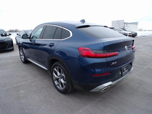 2023 BMW X4 xDrive30i