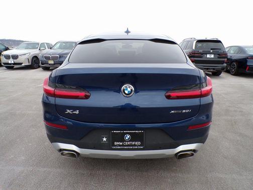 2023 BMW X4 xDrive30i