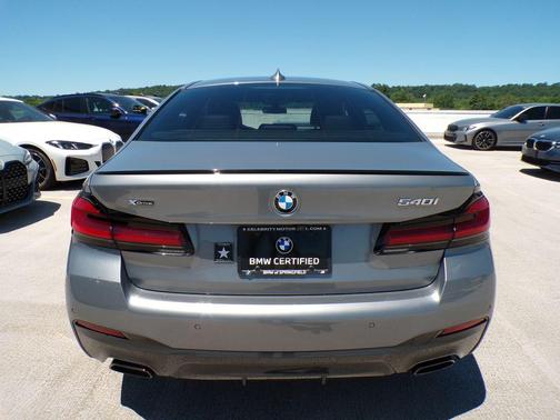Skyscraper Gray Metallic 2023 BMW 540 i xDrive