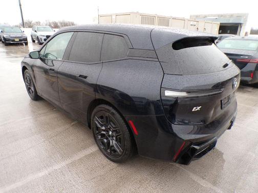 2026 BMW iX xDrive45