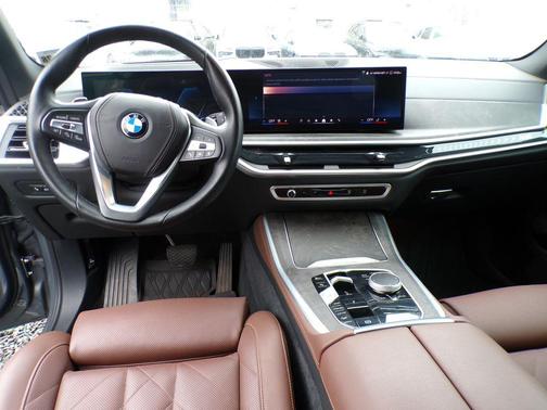 Skyscraper Grey Metallic 2024 BMW X5 xDrive40i