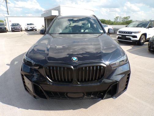 Carbon Black Metallic 2024 BMW X5 xDrive40i