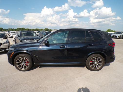 Carbon Black Metallic 2024 BMW X5 xDrive40i