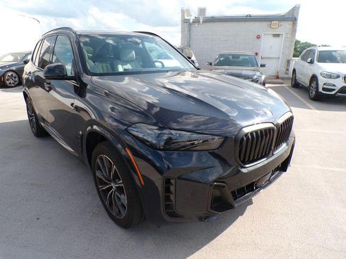 Carbon Black Metallic 2024 BMW X5 xDrive40i