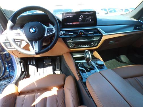 Phytonic Blue Metallic 2023 BMW 540 i xDrive