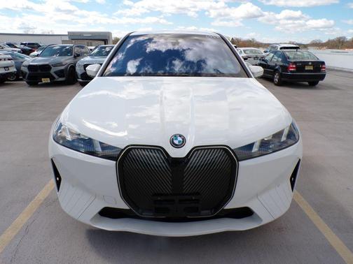 Alpine White 2026 BMW iX xDrive45