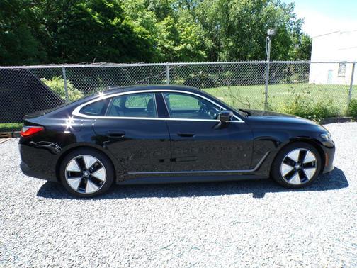Jet Black 2025 BMW i4 Gran Coupe xDrive40
