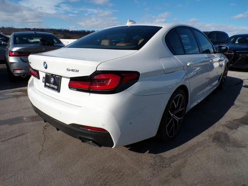 2022 BMW 540 i xDrive