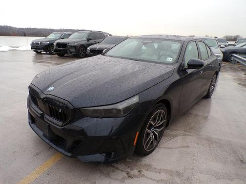 2025 BMW i5 xDrive40