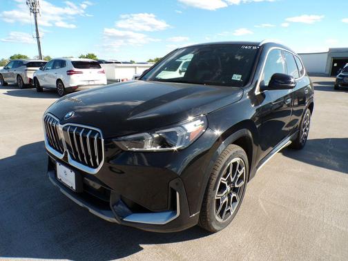 Jet Black 2025 BMW X1 xDrive28i
