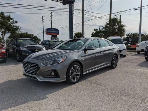 2018 Hyundai SONATA Hybrid Limited