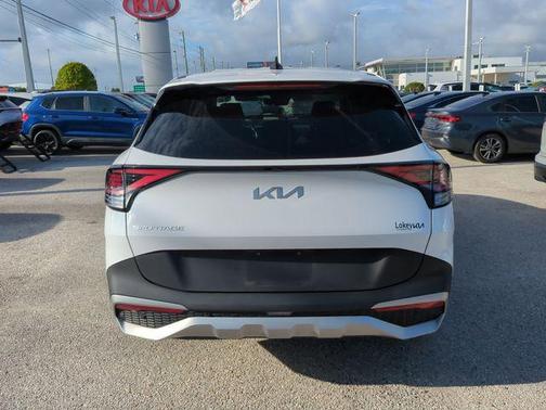 Glacial White Pearl 2023 Kia Sportage EX
