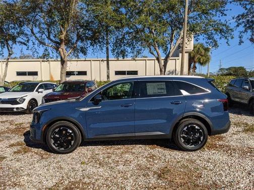 2025 Kia Sorento S