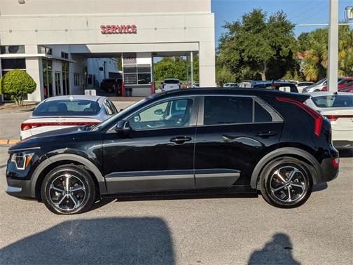 2023 Kia Niro EX