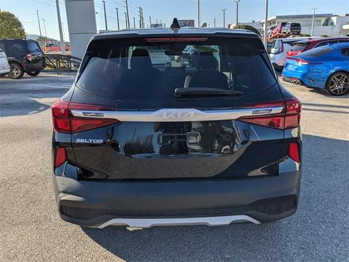 2022 Kia Seltos LX