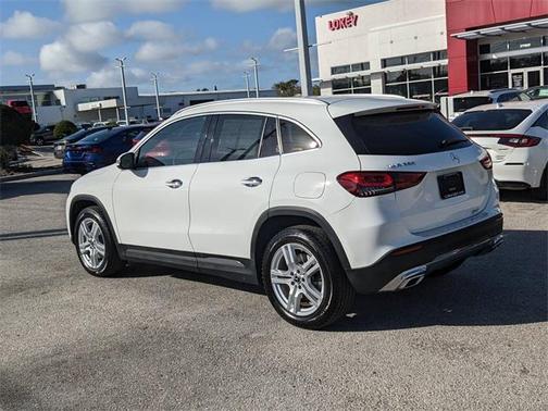 2021 Mercedes-Benz GLA 250 Base 4MATIC