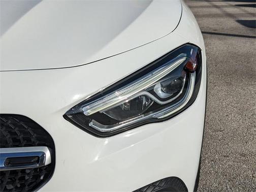 2021 Mercedes-Benz GLA 250 Base 4MATIC