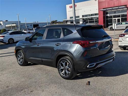 2022 Kia Seltos EX