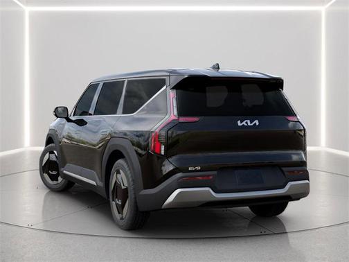 2026 Kia EV9 Light Long Range
