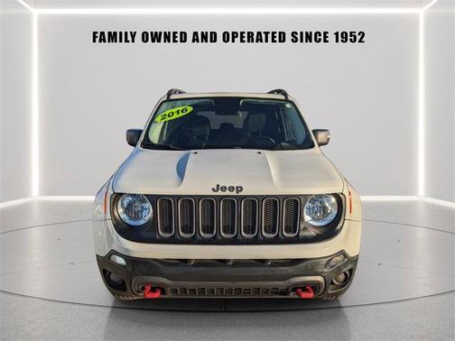 2016 Jeep Renegade Trailhawk