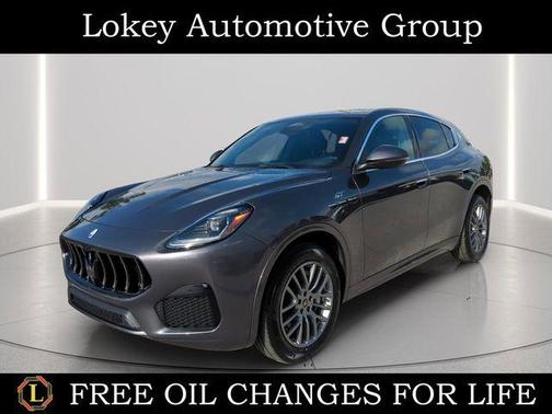 Gray 2023 Maserati Grecale GT