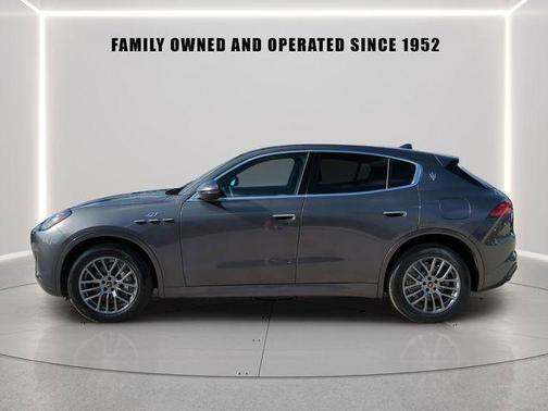 Gray 2023 Maserati Grecale GT