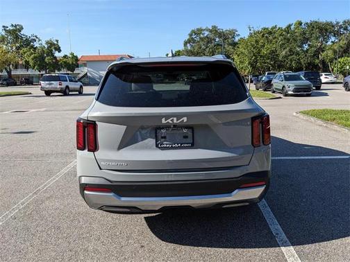 2025 Kia Sorento EX