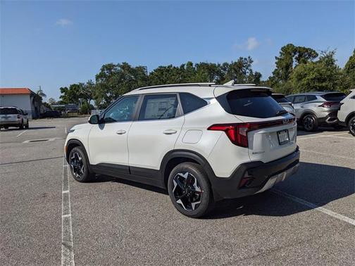2025 Kia Seltos EX