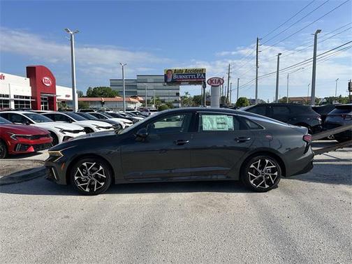 2025 Kia K5 EX