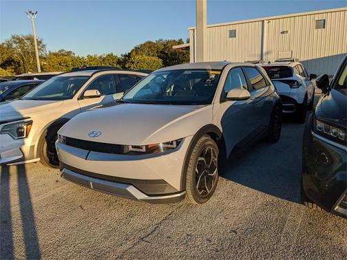 2022 Hyundai IONIQ 5 SEL