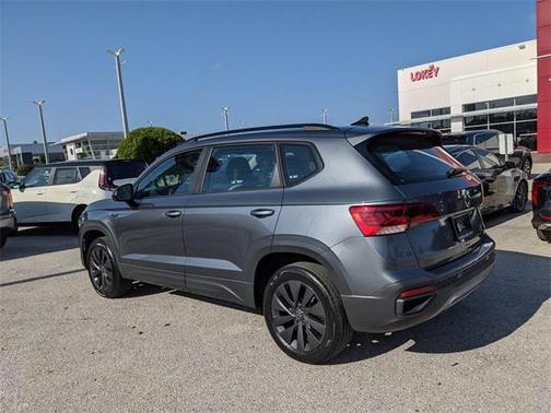 2022 Volkswagen Taos 1.5T S