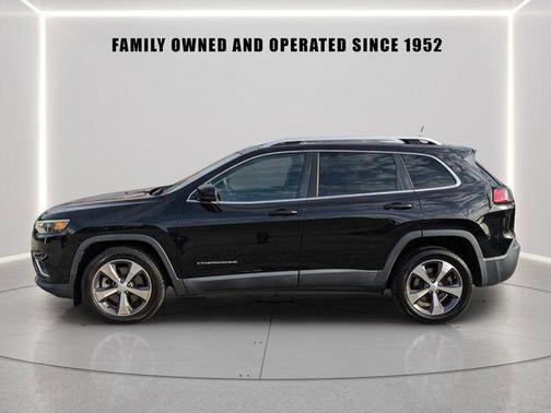 Diamond Black Crystal Pearlcoat 2021 Jeep Cherokee Limited