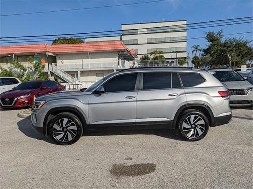2024 Volkswagen Atlas 2.0T SE w/Technology