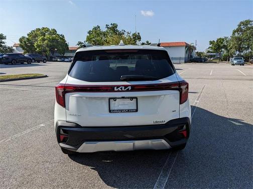 2025 Kia Seltos EX