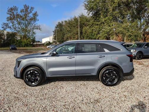 2025 Kia Sorento S