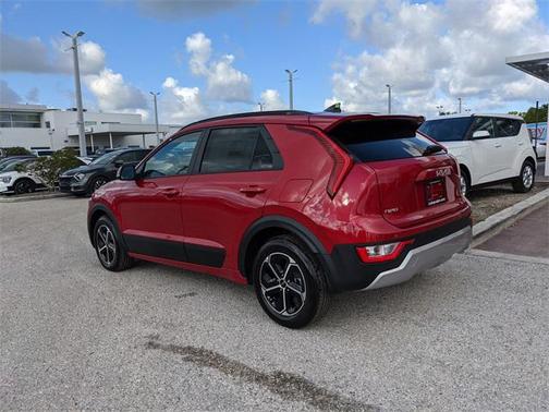2025 Kia Niro EX