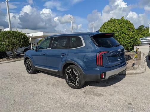 2023 Kia Telluride EX