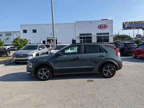 2025 Kia Niro EX