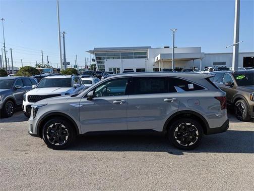2025 Kia Sorento S