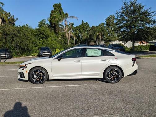 2025 Kia K5 GT-Line
